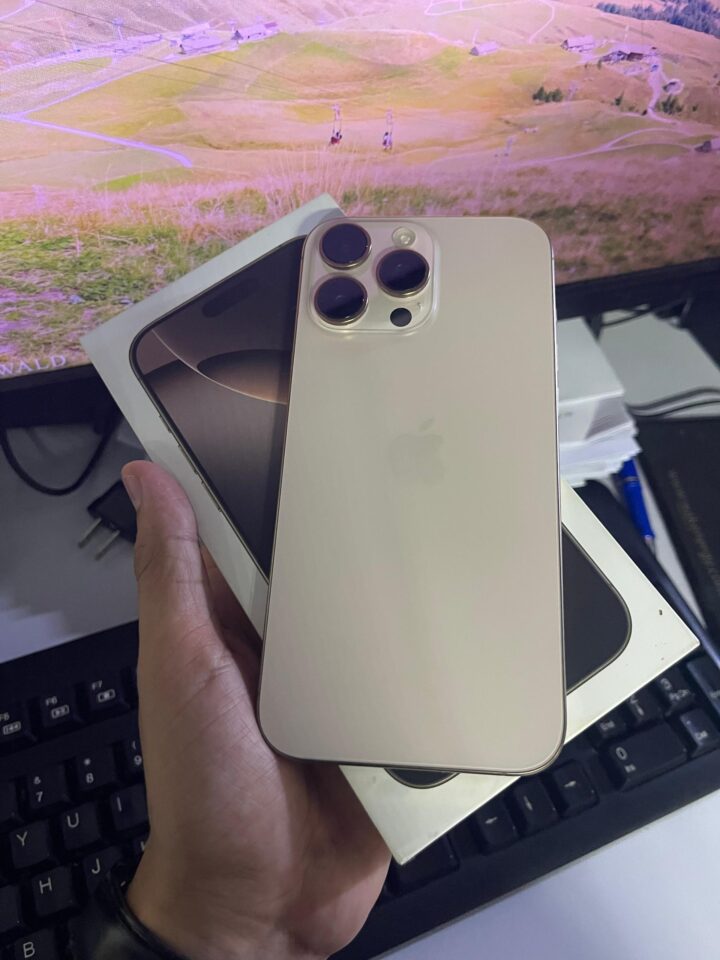 iPhone 16 pro max 256gb