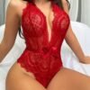 Body de Lencería en Encaje Rojo con Escote Profundo y Detalle de Lazo
